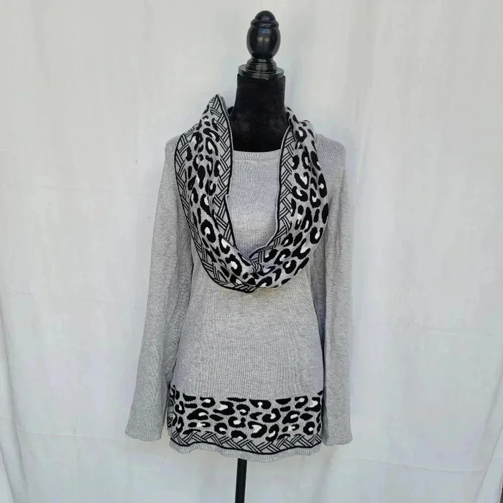 NWT Croft & Barrow Woman Sweater Gray Black Attached Scarf M Lightweight Knit - Picture 1 of 12